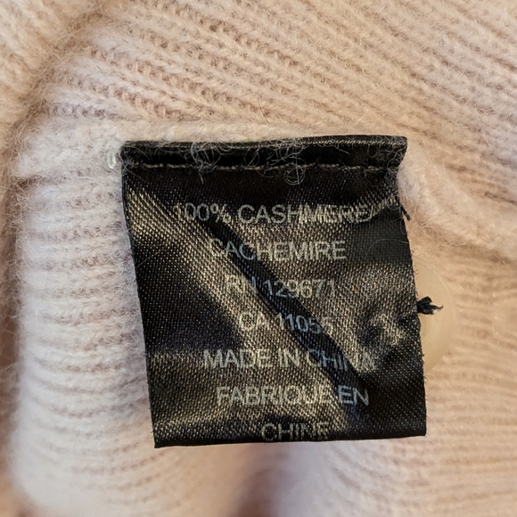 360 Cashmere Pink Cashmere Cropped Cardigan With Cut Out in Back XS - Picture 4 of 5